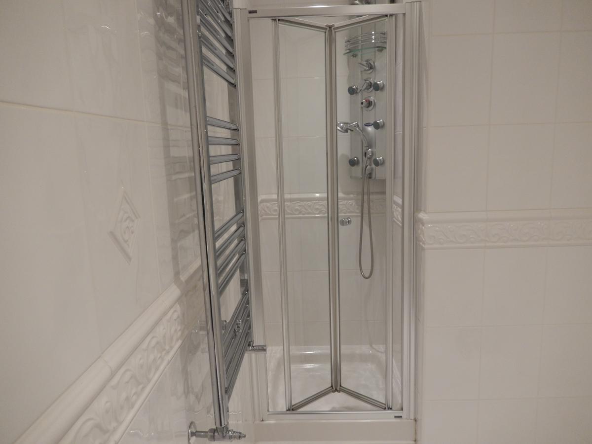 Carr Villa Dinnington エクステリア 写真